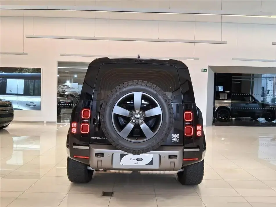 Defender 3.0 D300 Turbo Diesel Mhev 110 X-Dynamic Se Awd Automático 4
