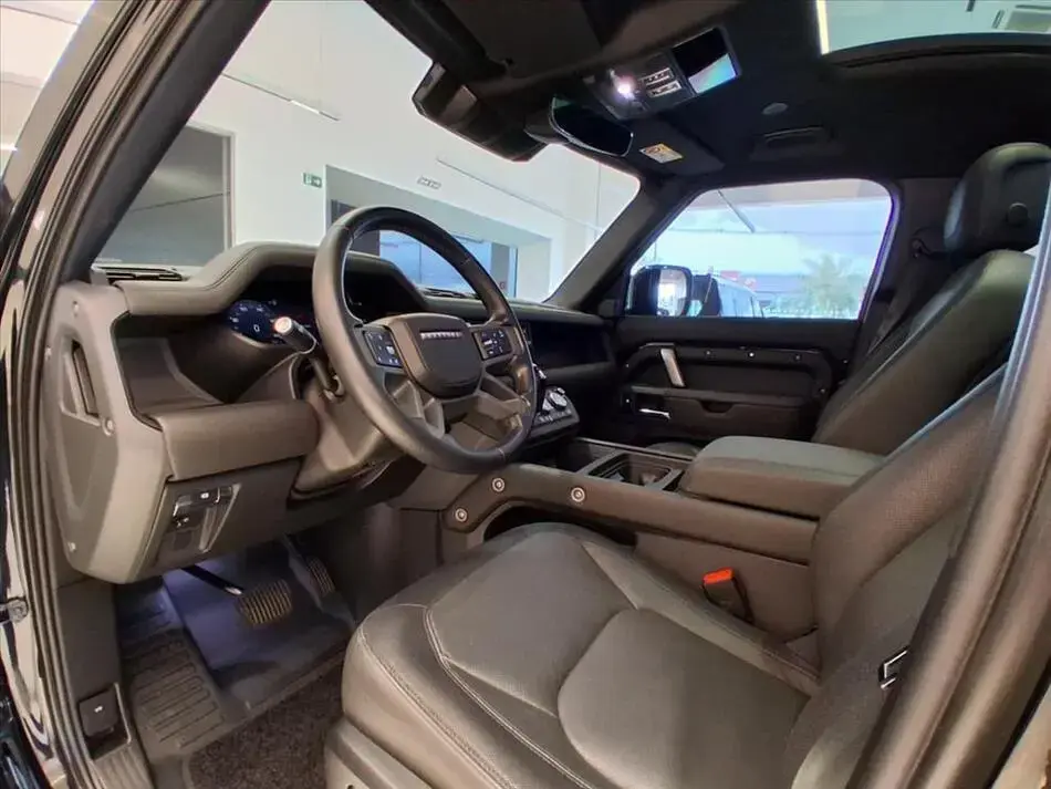 Defender 3.0 D300 Turbo Diesel Mhev 110 X-Dynamic Se Awd Automático 7