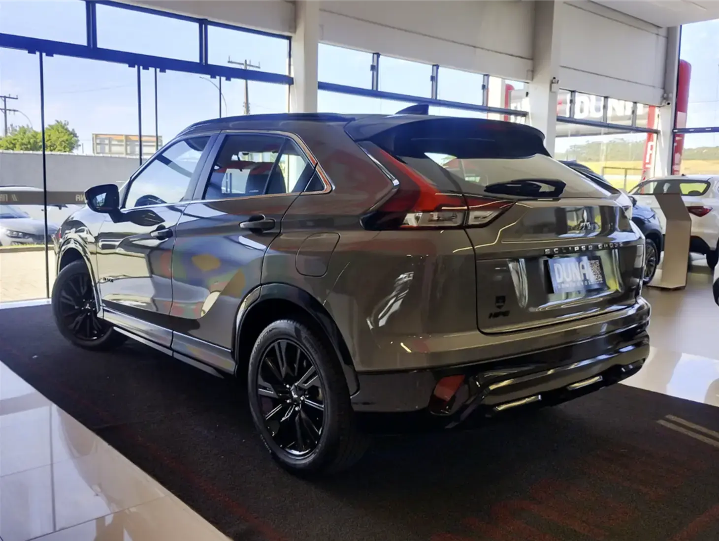 galeria ECLIPSE CROSS