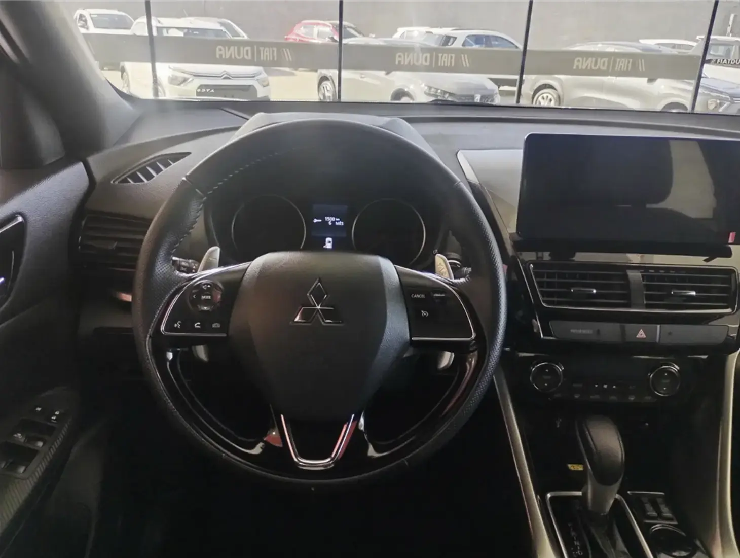 galeria ECLIPSE CROSS