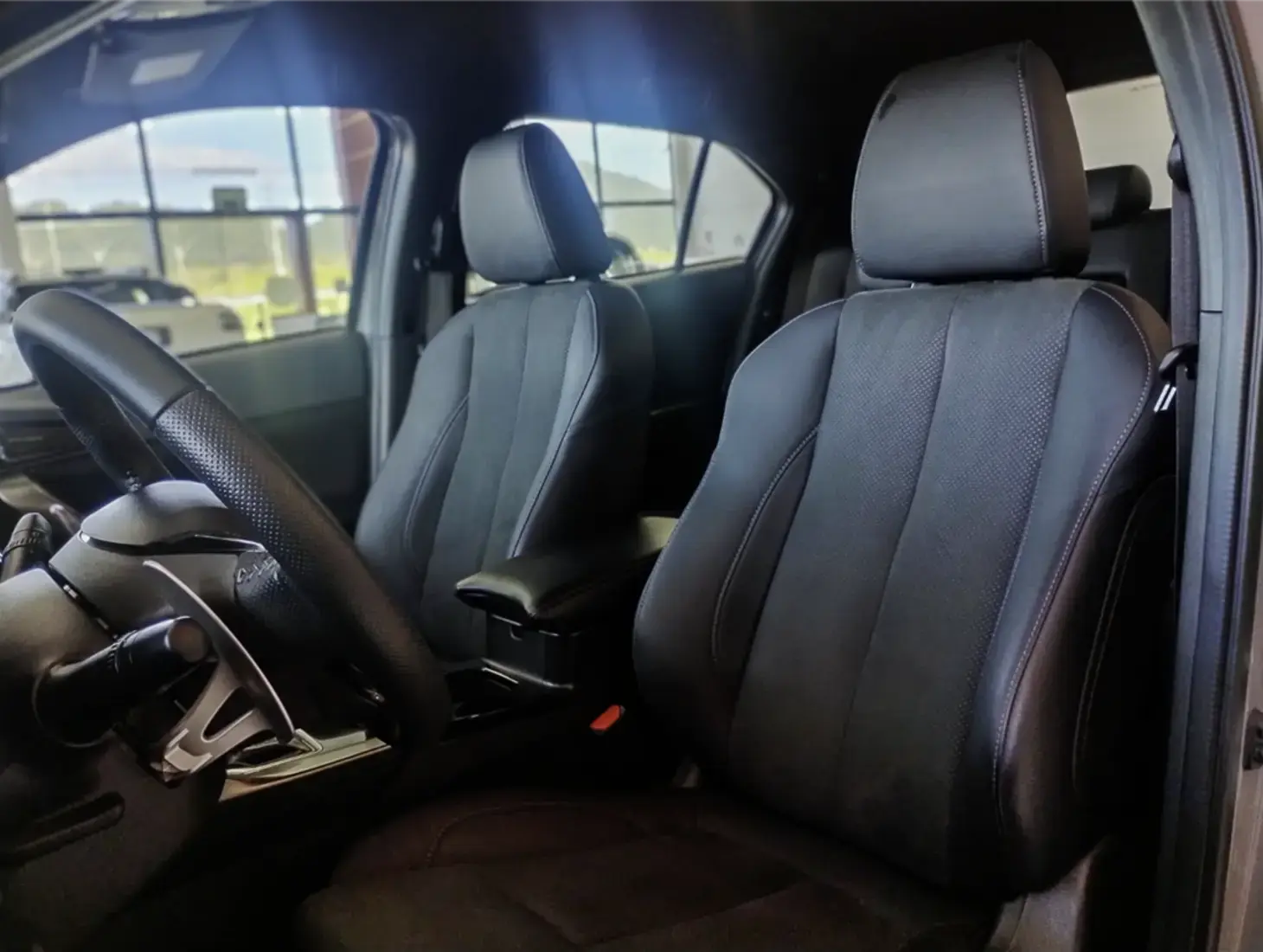 galeria ECLIPSE CROSS