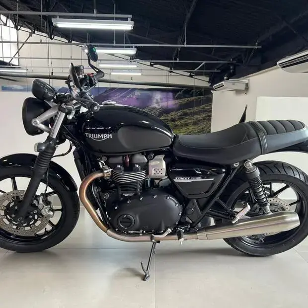 Triumph Street Twin 900cc