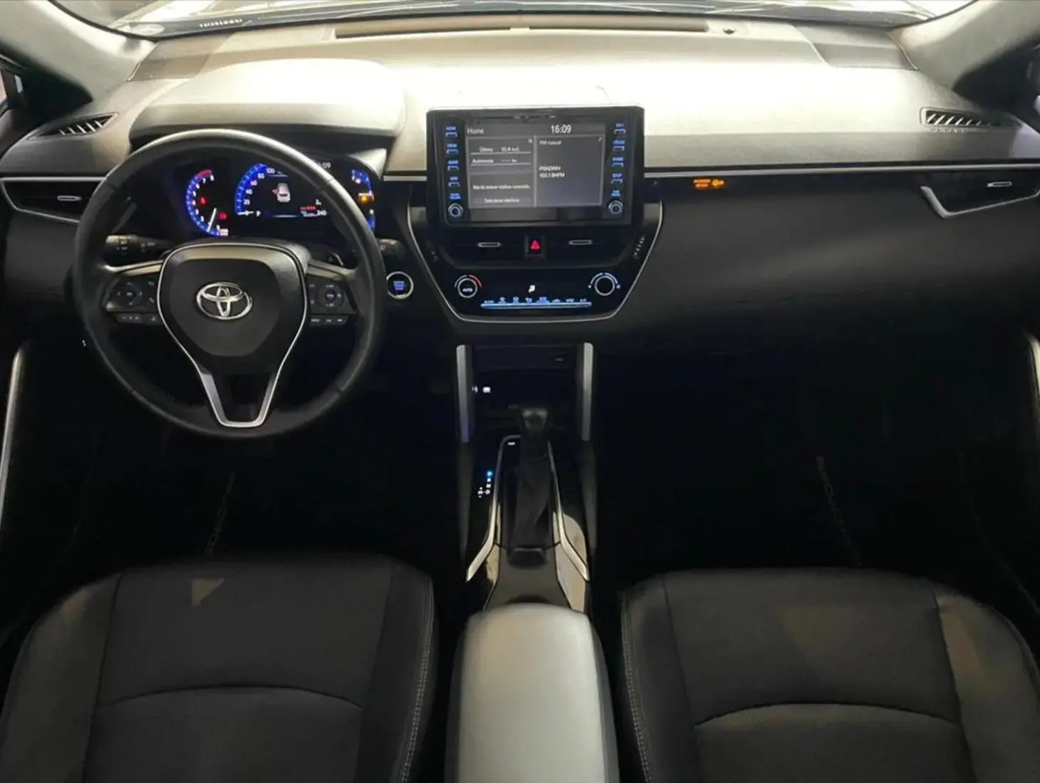 galeria COROLLA CROSS