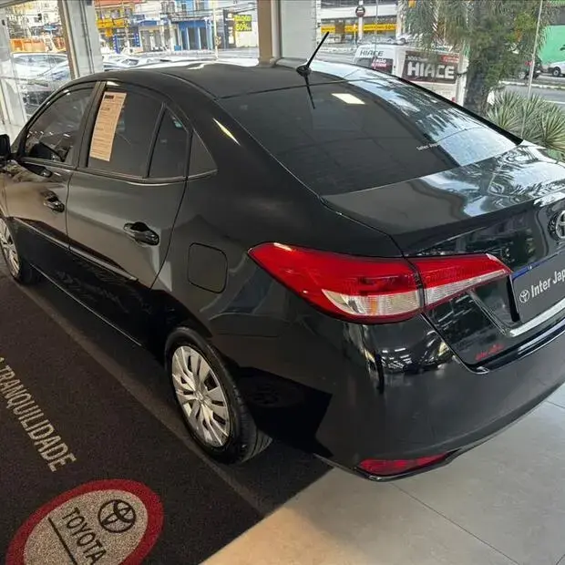 Toyota YARIS 1.5 16V FLEX SEDAN XL LIVE MULTIDRIVE
