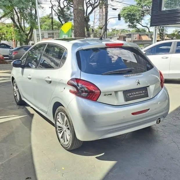 Peugeot 208 1.6 GRIFFE 16V FLEX 4P AUTOMÁTICO