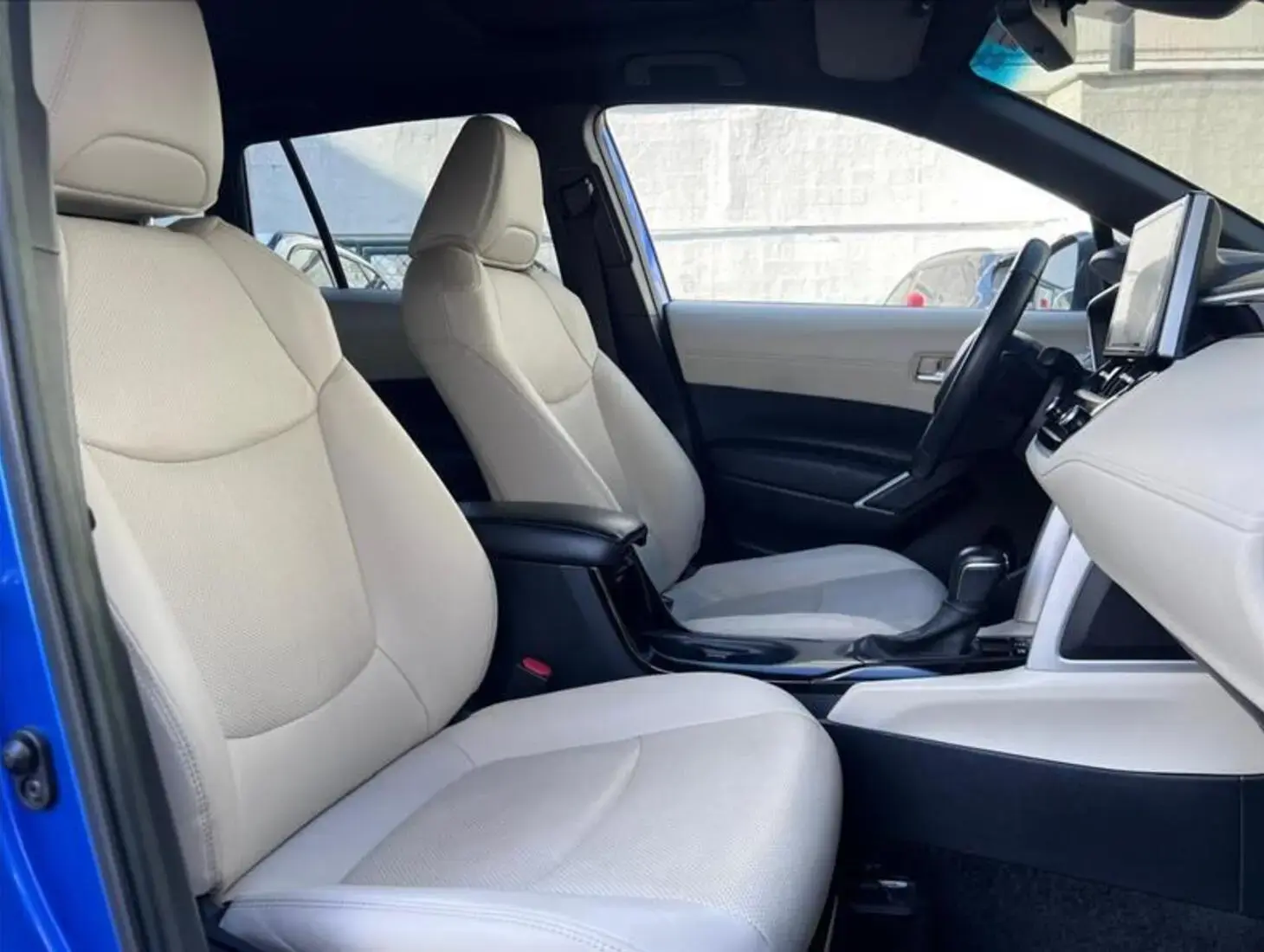 galeria COROLLA CROSS