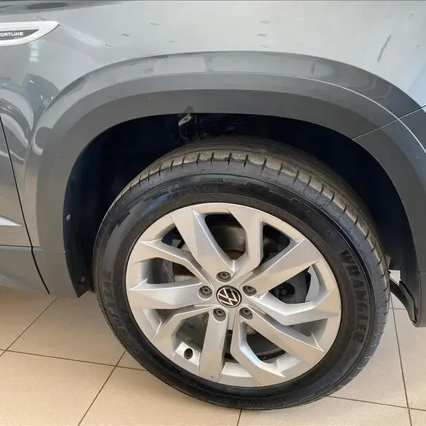 Volkswagen TAOS 1.4 250 TSI TOTAL FLEX COMFORTLINE AUTOMÁTICO