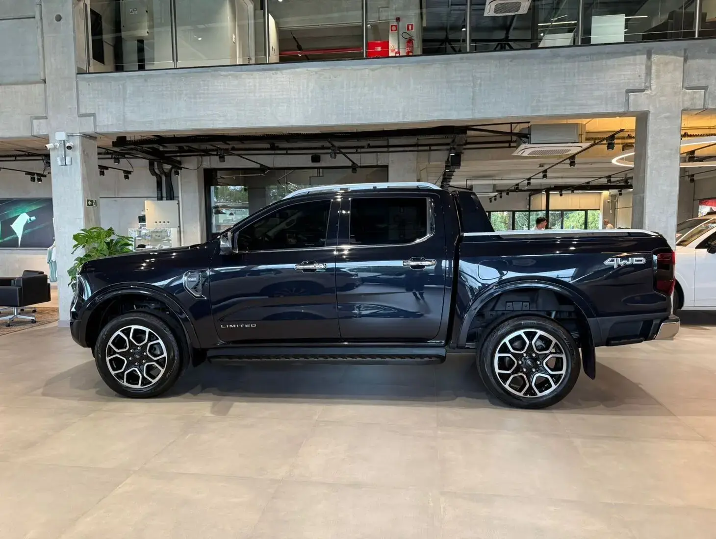 galeria Ranger Cabine Dupla