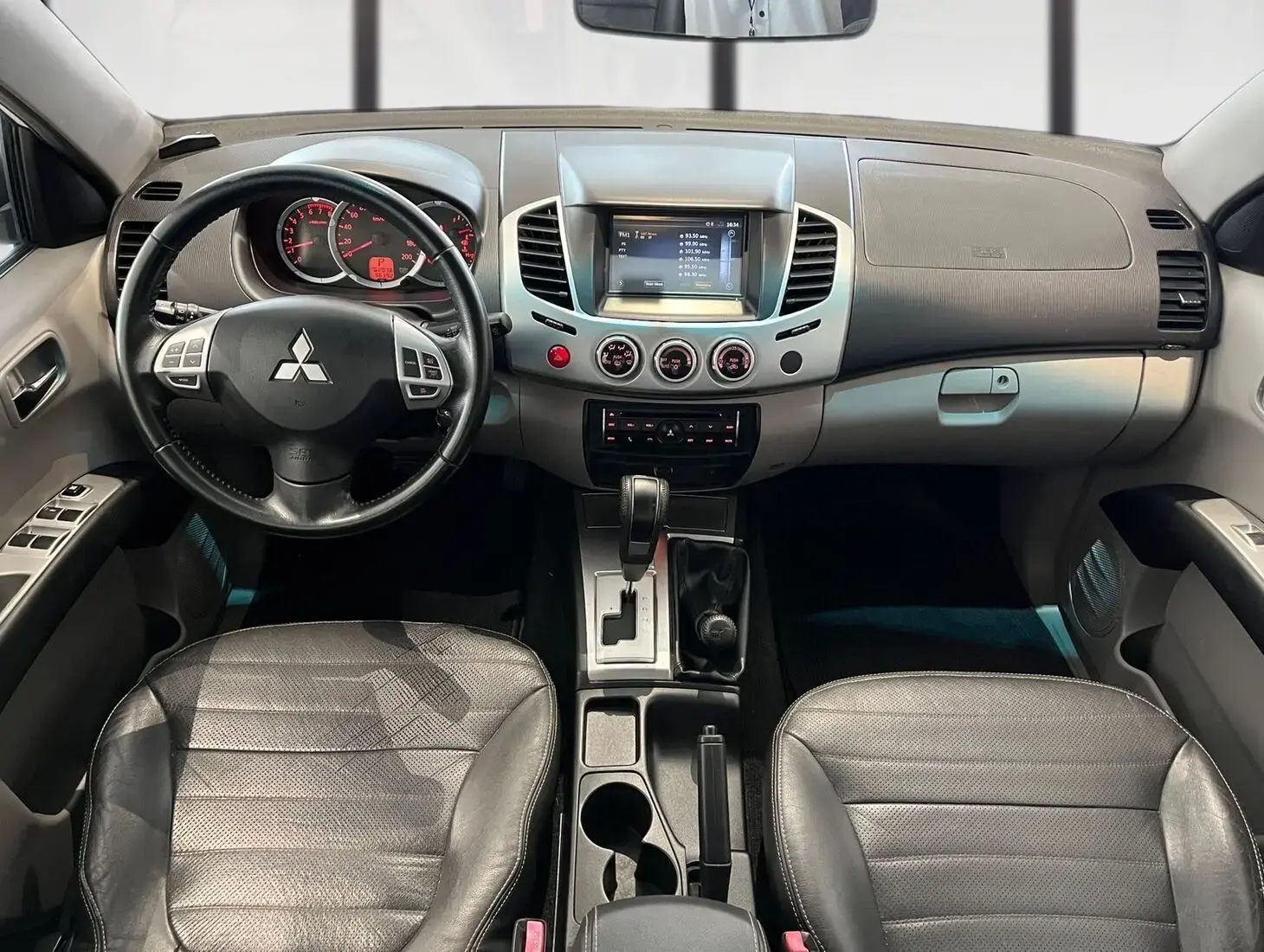 galeria L200 Triton Sport