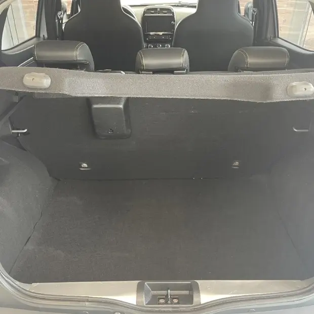 Renault KWID 1.0 12V SCE FLEX OUTSIDER MANUAL