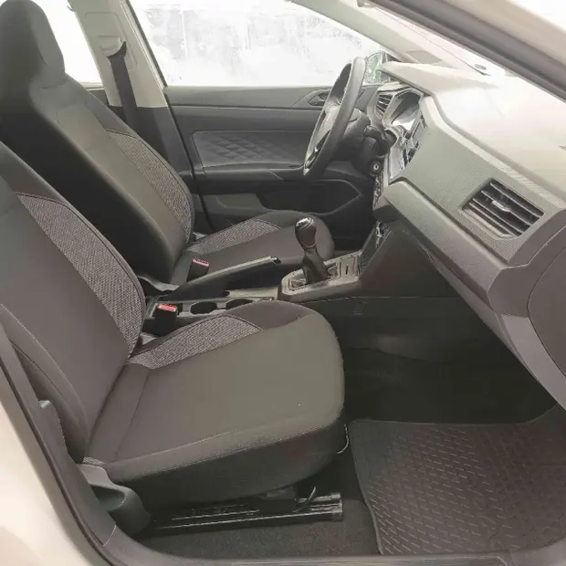 Volkswagen POLO 1.0 MPI TRACK MANUAL