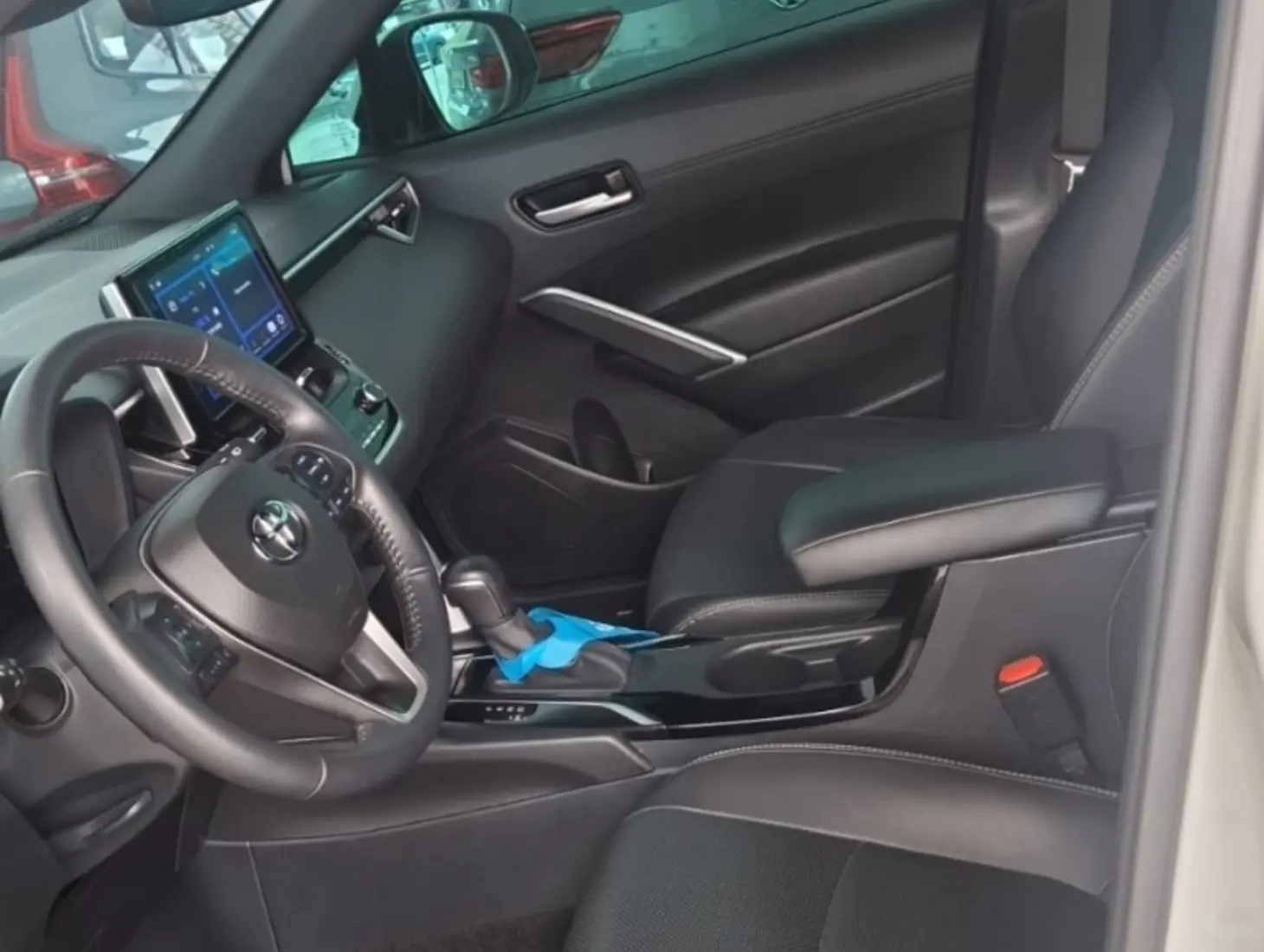 galeria COROLLA CROSS