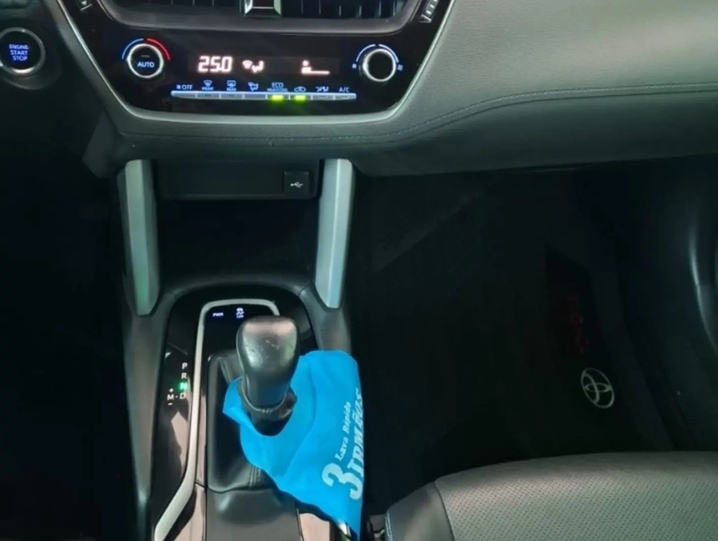 galeria COROLLA CROSS