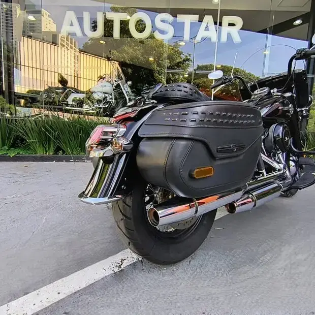 Harley Davidson Heritage CLASSIC FLHC/FLHCS