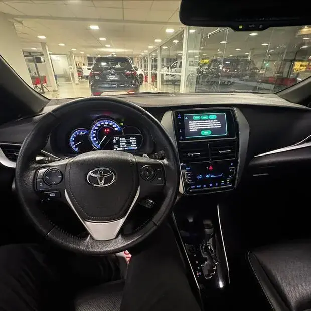 Toyota YARIS 1.5 16V FLEX XLS MULTIDRIVE