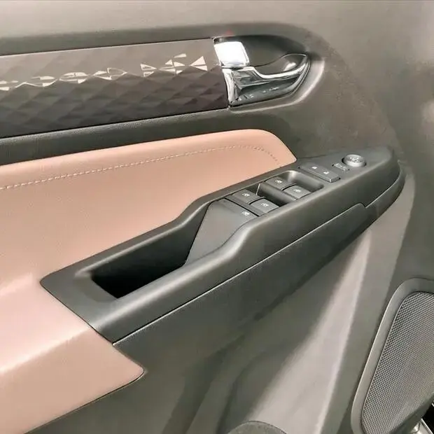 Chevrolet S10 2.8 16V TURBO DIESEL HIGH COUNTRY CD 4X4 AUTOMÁTICO