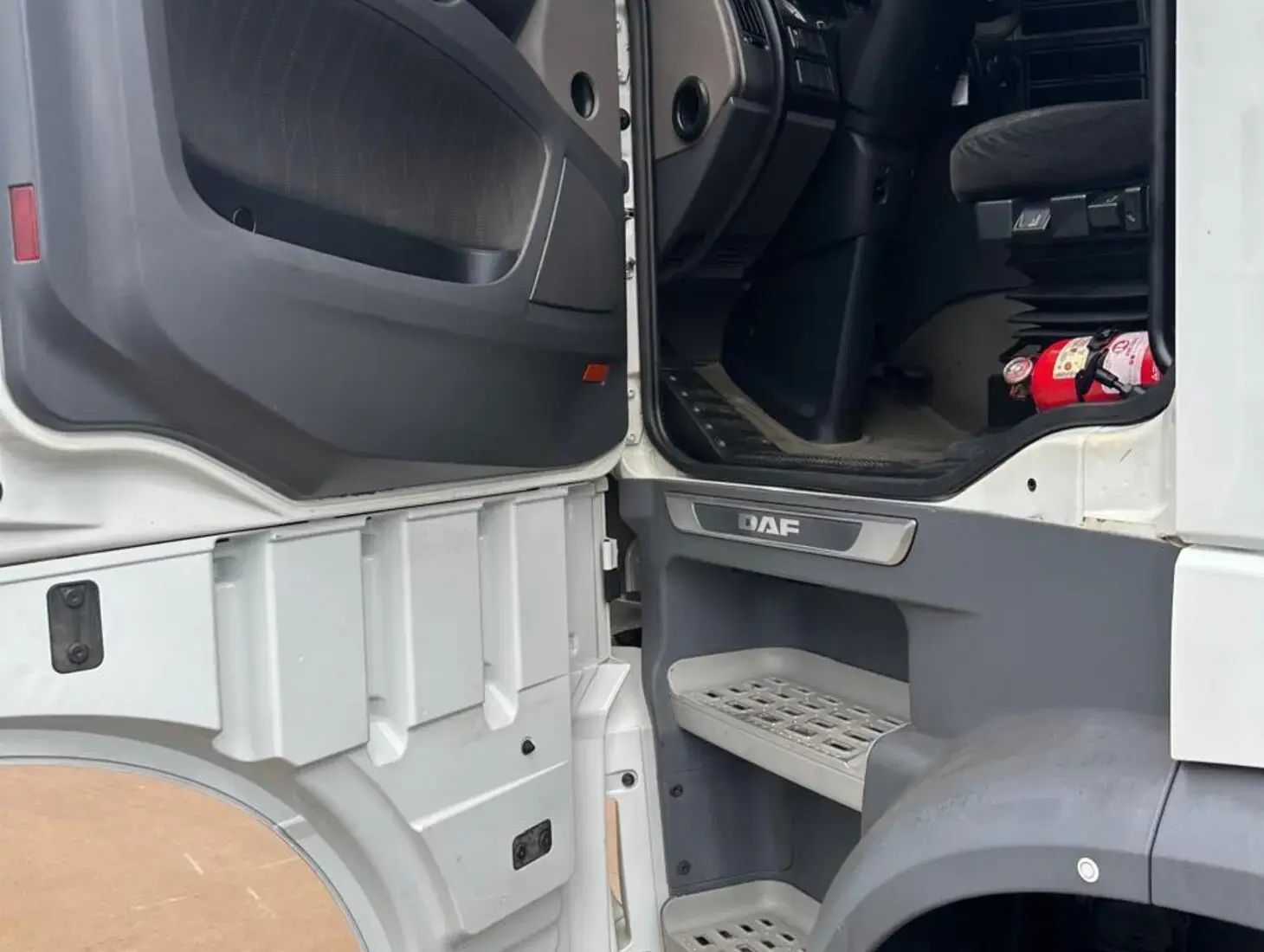 galeria DAF XF FTT 530 6x4