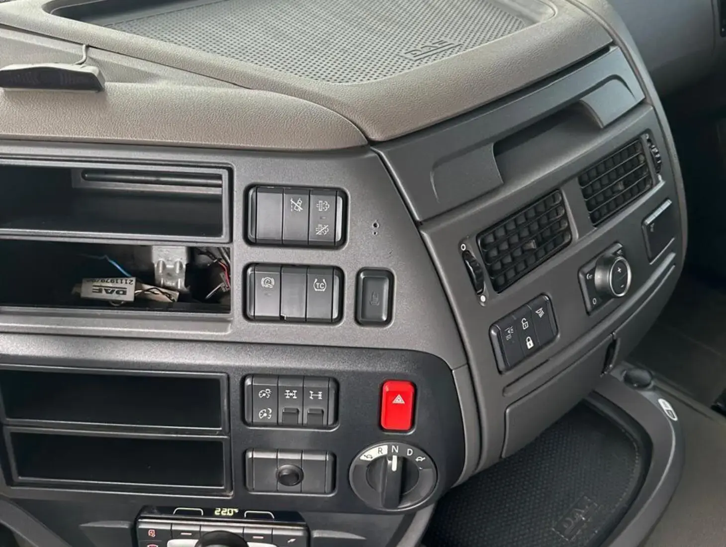 galeria DAF XF FTT 530 6x4