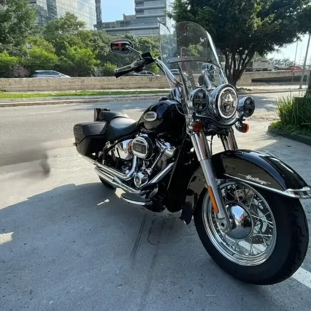 Harley Davidson Heritage Classic FLHC/FLHCS