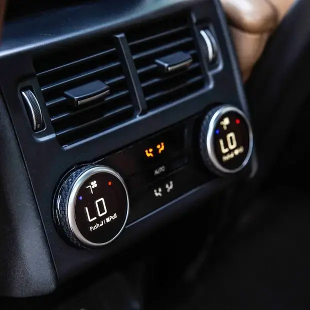 Land Rover Discovery R-Dynamic HSE 3.0 4x4 Die (Hib.)