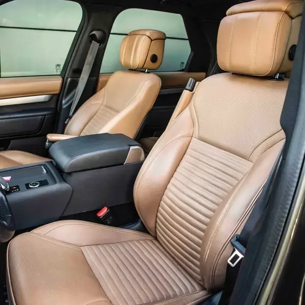 Land Rover Discovery R-Dynamic HSE 3.0 4x4 Die (Hib.)