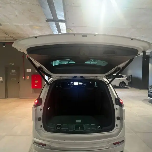 Jeep Commander Overland 2.0 Hurricane