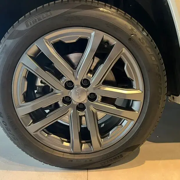 Jeep Commander Overland 2.0 Hurricane