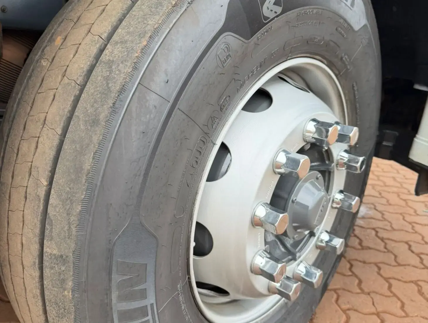 galeria DAF XF FTT 530 6X4