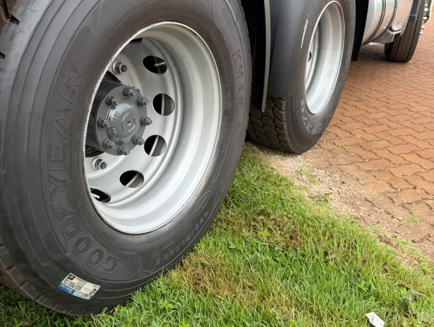 galeria DAF XF FTT 530 6X4