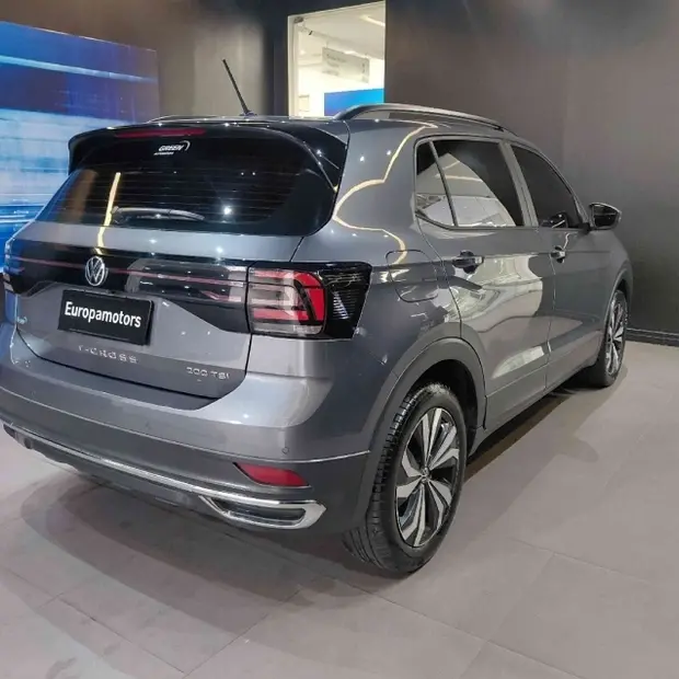 Volkswagen T-CROSS 1.0 200 TSI TOTAL FLEX AUTOMÁTICO