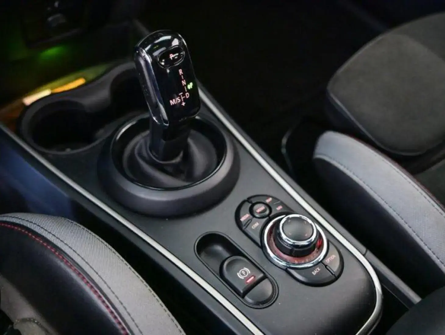 galeria Cooper Countryman