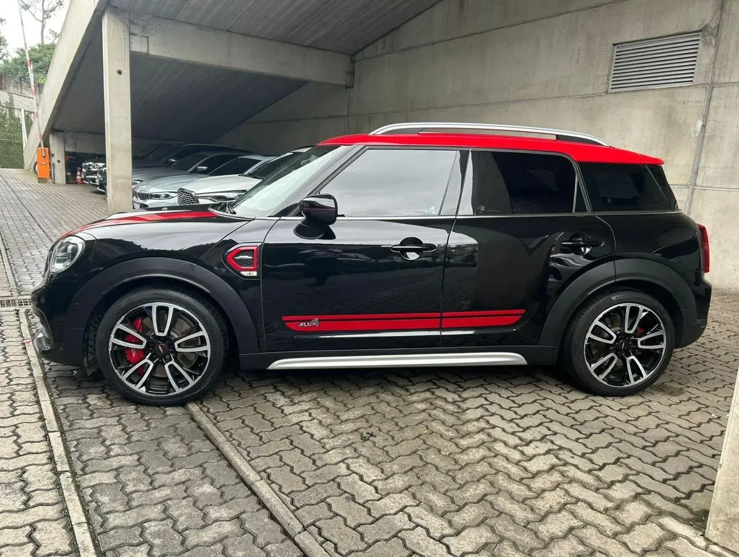 galeria Cooper Countryman