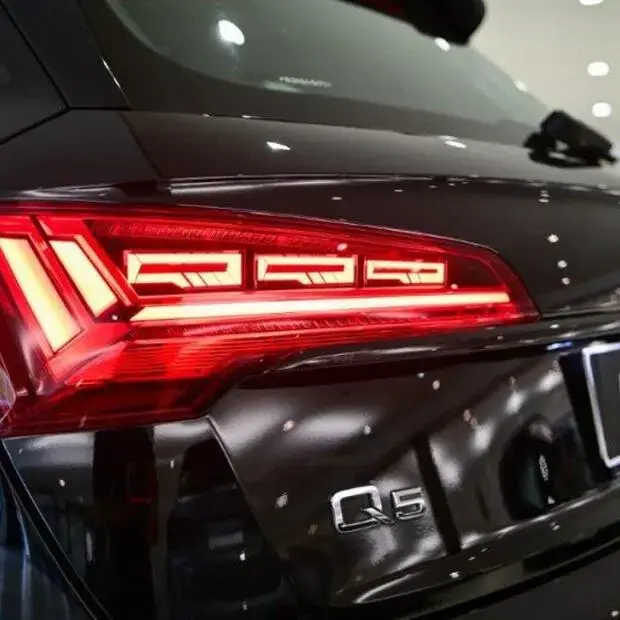 Audi Q5 Perf. Black 2.0 TFSIe S.Tr. Qt (Hib.)