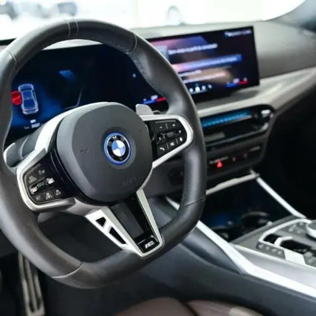 Bmw 330e M Sport 2.0 Turbo (Aut.) (Híb.)