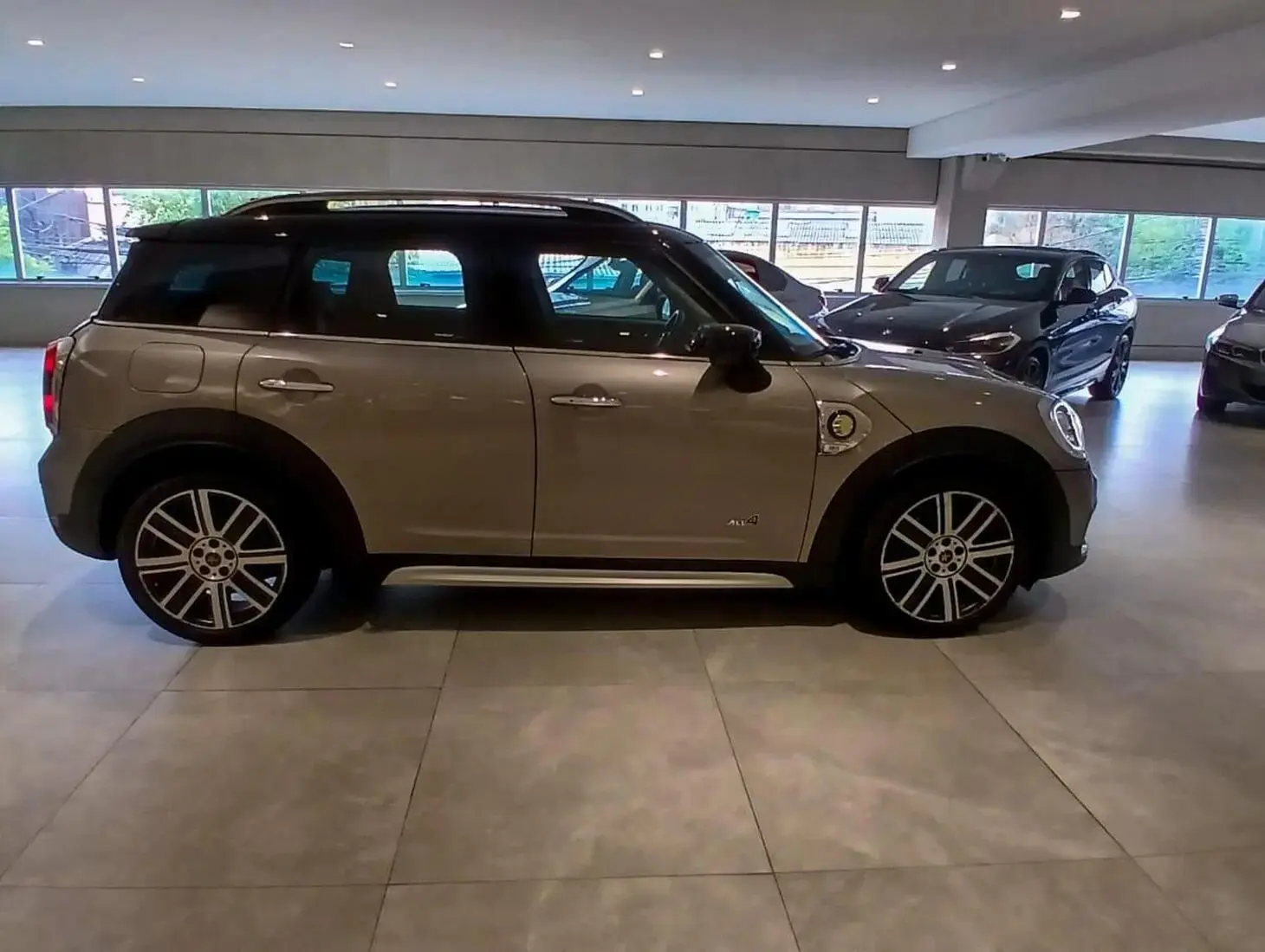 galeria Cooper Countryman