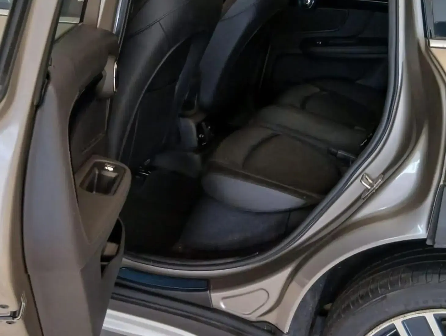 galeria Cooper Countryman