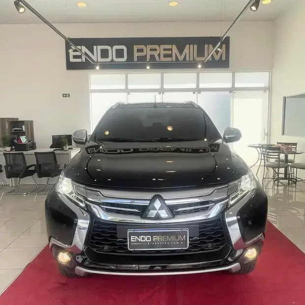 Mitsubishi PAJERO SPORT HPE 2.4 4x4 Diesel Aut. PAJERO SPORT HPE 2.4 4x4 Diesel Aut.