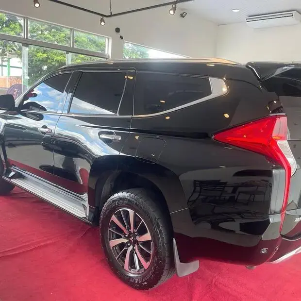 Mitsubishi PAJERO SPORT HPE 2.4 4x4 Diesel Aut. PAJERO SPORT HPE 2.4 4x4 Diesel Aut.