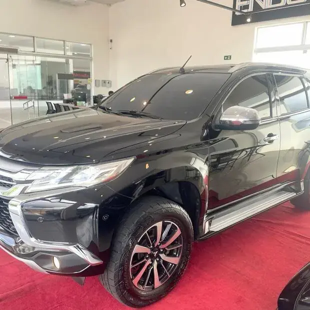 Mitsubishi PAJERO SPORT HPE 2.4 4x4 Diesel Aut. PAJERO SPORT HPE 2.4 4x4 Diesel Aut.