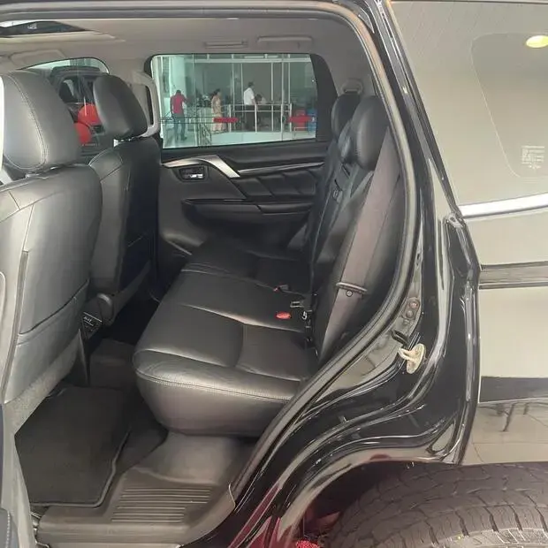 Mitsubishi PAJERO SPORT HPE 2.4 4x4 Diesel Aut. PAJERO SPORT HPE 2.4 4x4 Diesel Aut.