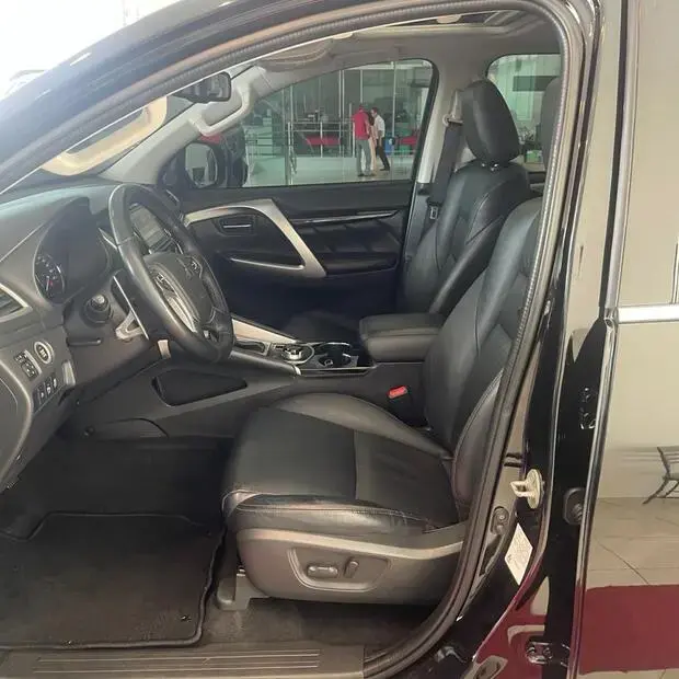 Mitsubishi PAJERO SPORT HPE 2.4 4x4 Diesel Aut. PAJERO SPORT HPE 2.4 4x4 Diesel Aut.