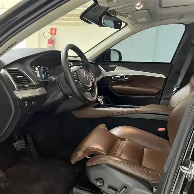 Volvo XC90 2.0 T6 GASOLINA MOMENTUM AWD GEARTRONIC