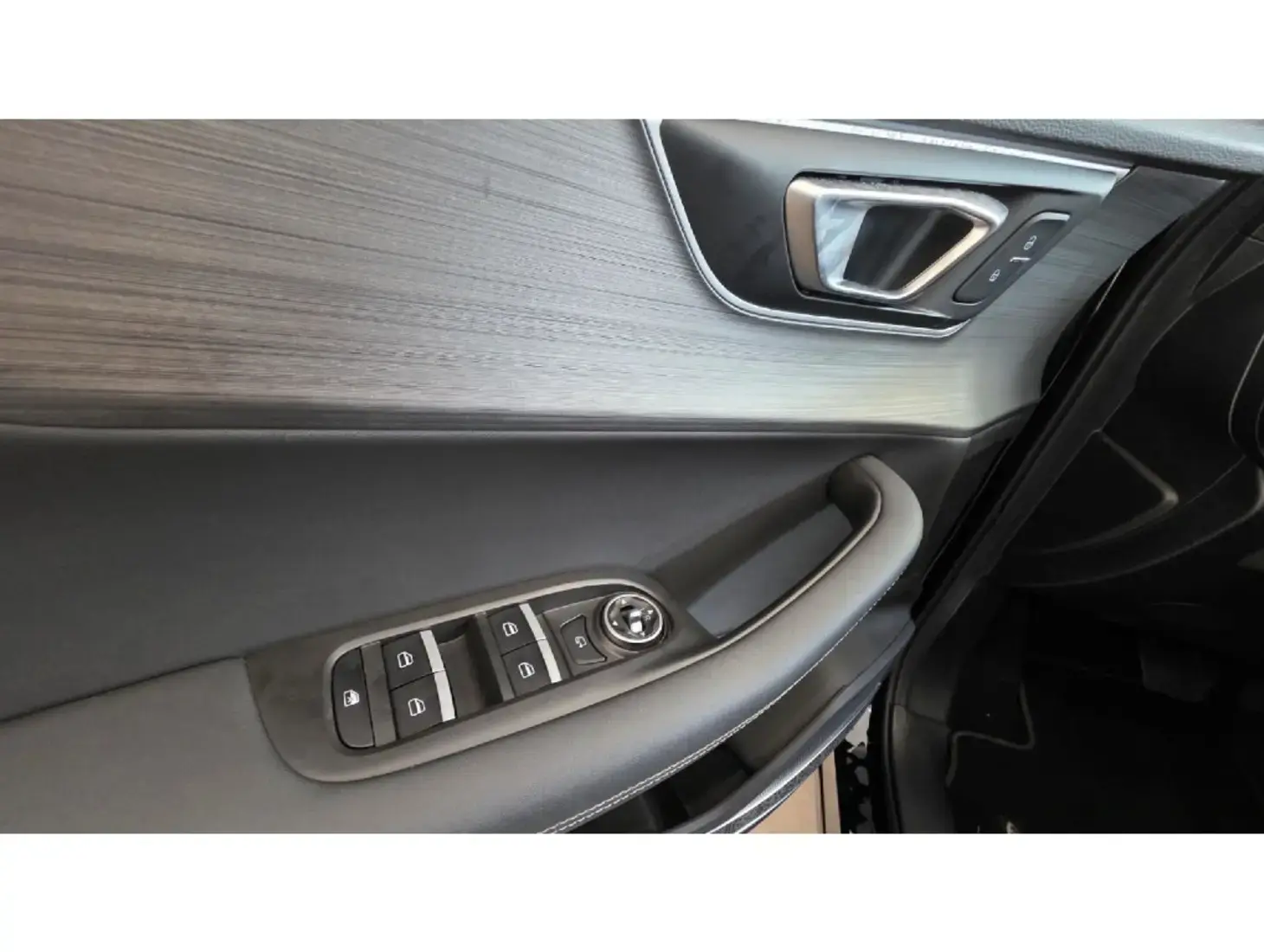 galeria TIGGO 5X PRO