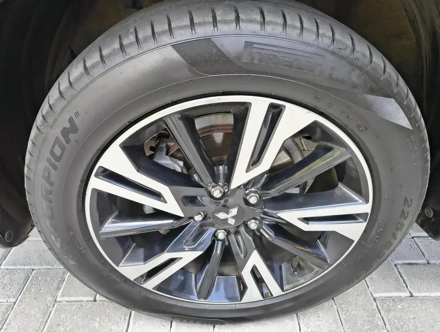 galeria Eclipse Cross