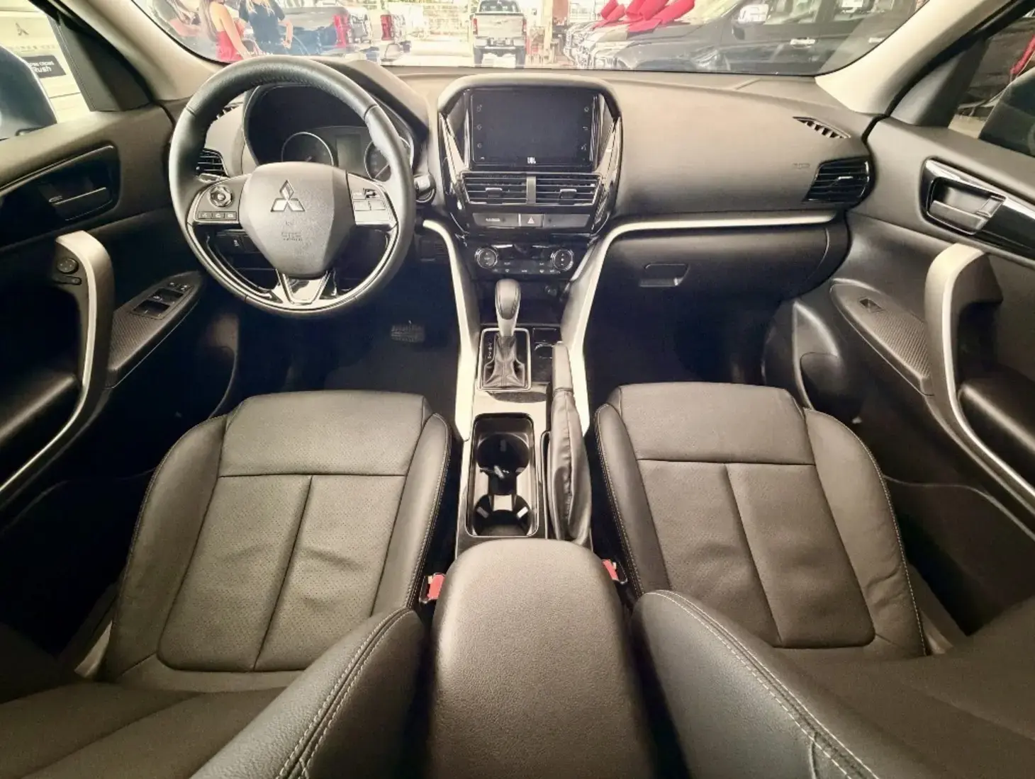galeria ECLIPSE CROSS