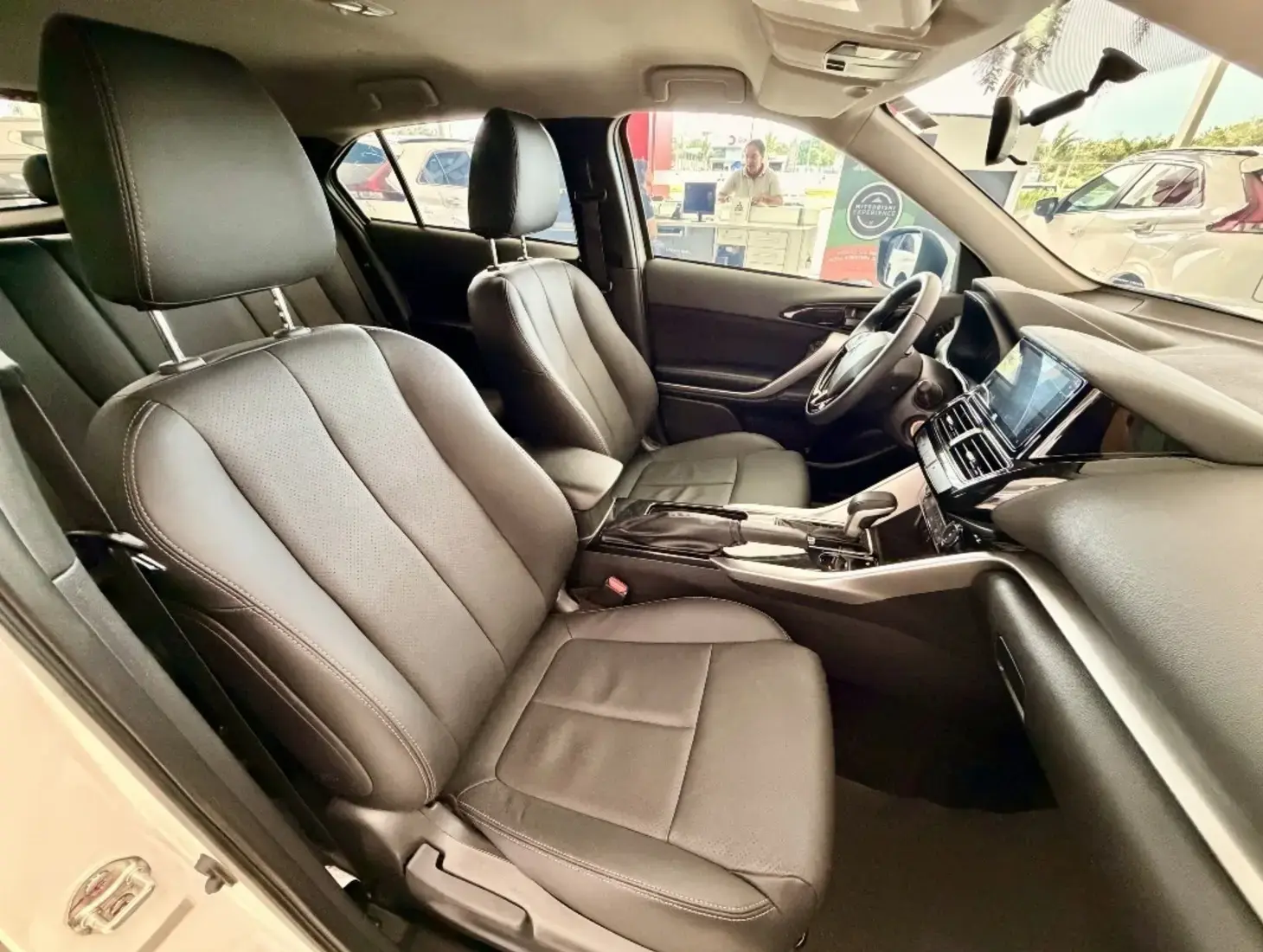 galeria ECLIPSE CROSS