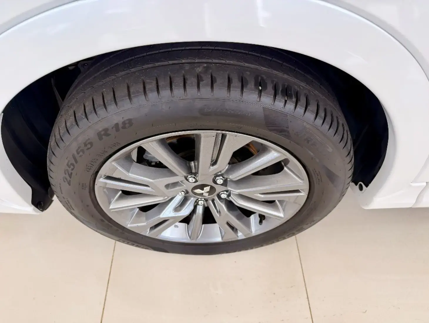 galeria ECLIPSE CROSS