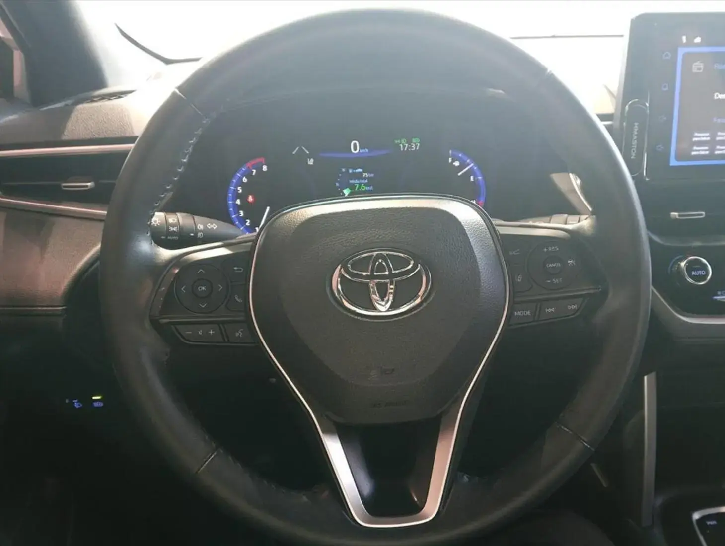 galeria COROLLA CROSS