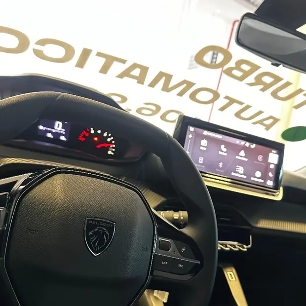 Peugeot 208 1.0 TURBO 200 FLEX ACTIVE CVT