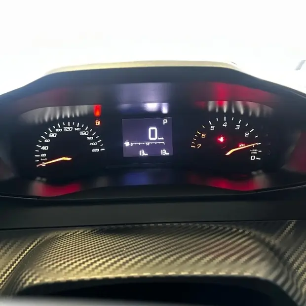 Peugeot 208 1.0 TURBO 200 FLEX ACTIVE CVT